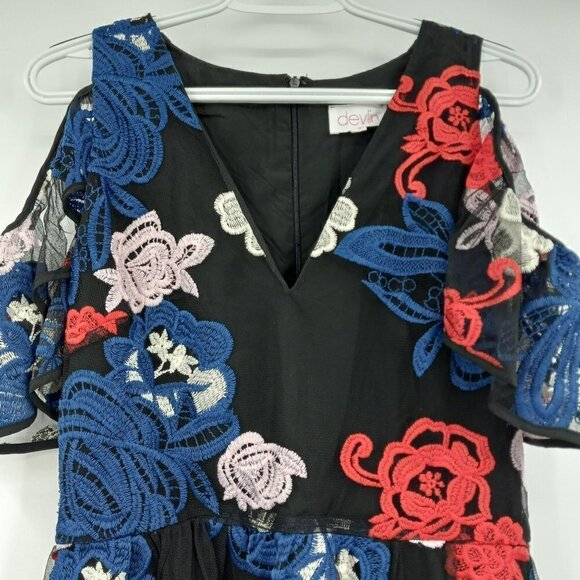 Devlin Kara Floral Embroidered Mini Dress Black Multi Cold Shoulder Boho M - Picture 5 of 10